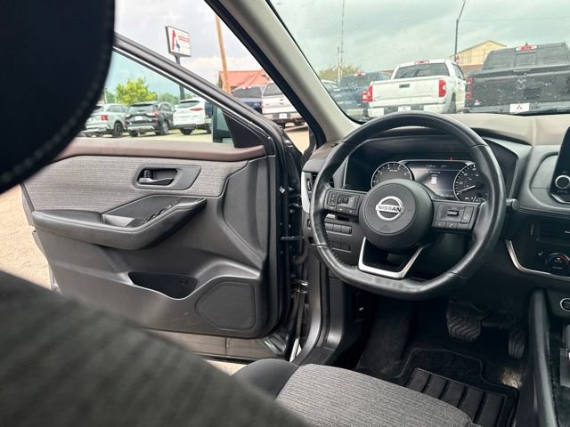 Used 2021 Nissan Rogue S FWD image 16
