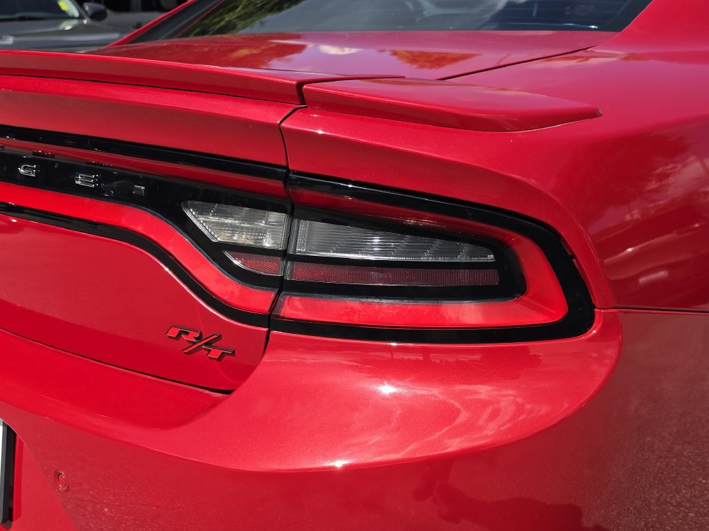 Certified 2016 Dodge Charger R/T RWD image 8