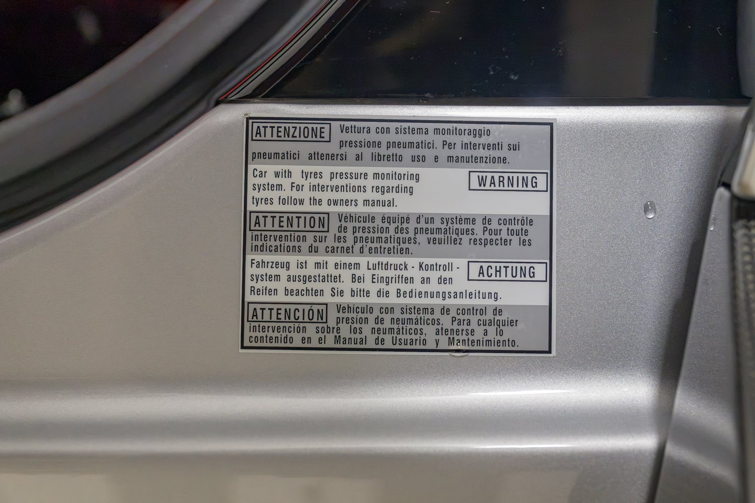 Certified 2025 Ferrari Purosangue AWD/4WD image 33