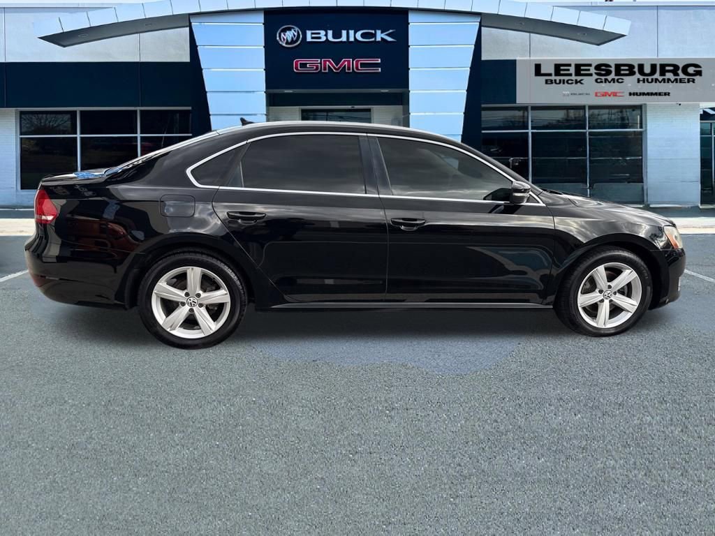 Used 2013 Volkswagen Passat TDI SE image 8
