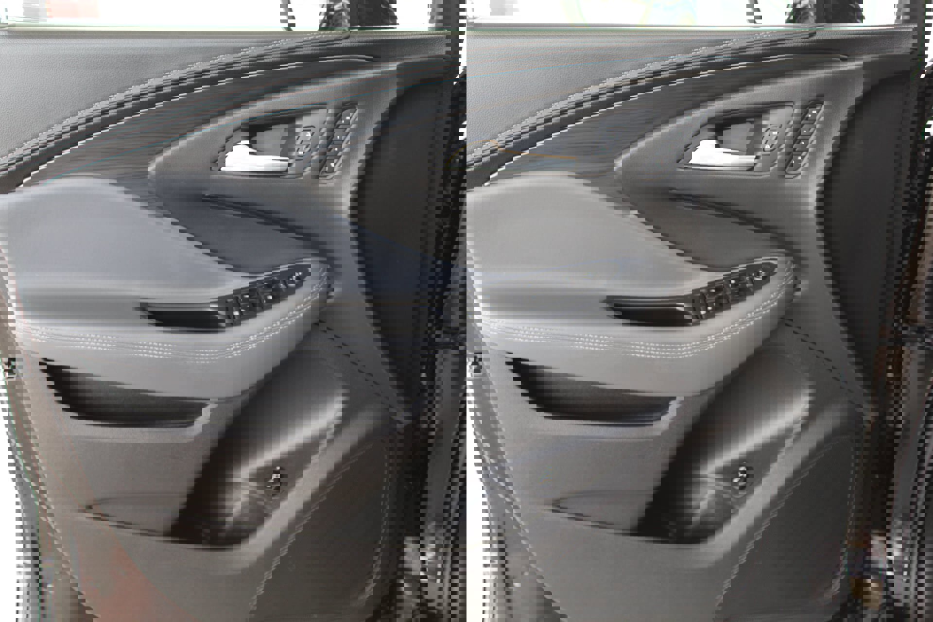 Used 2020 Buick Envision Essence image 31