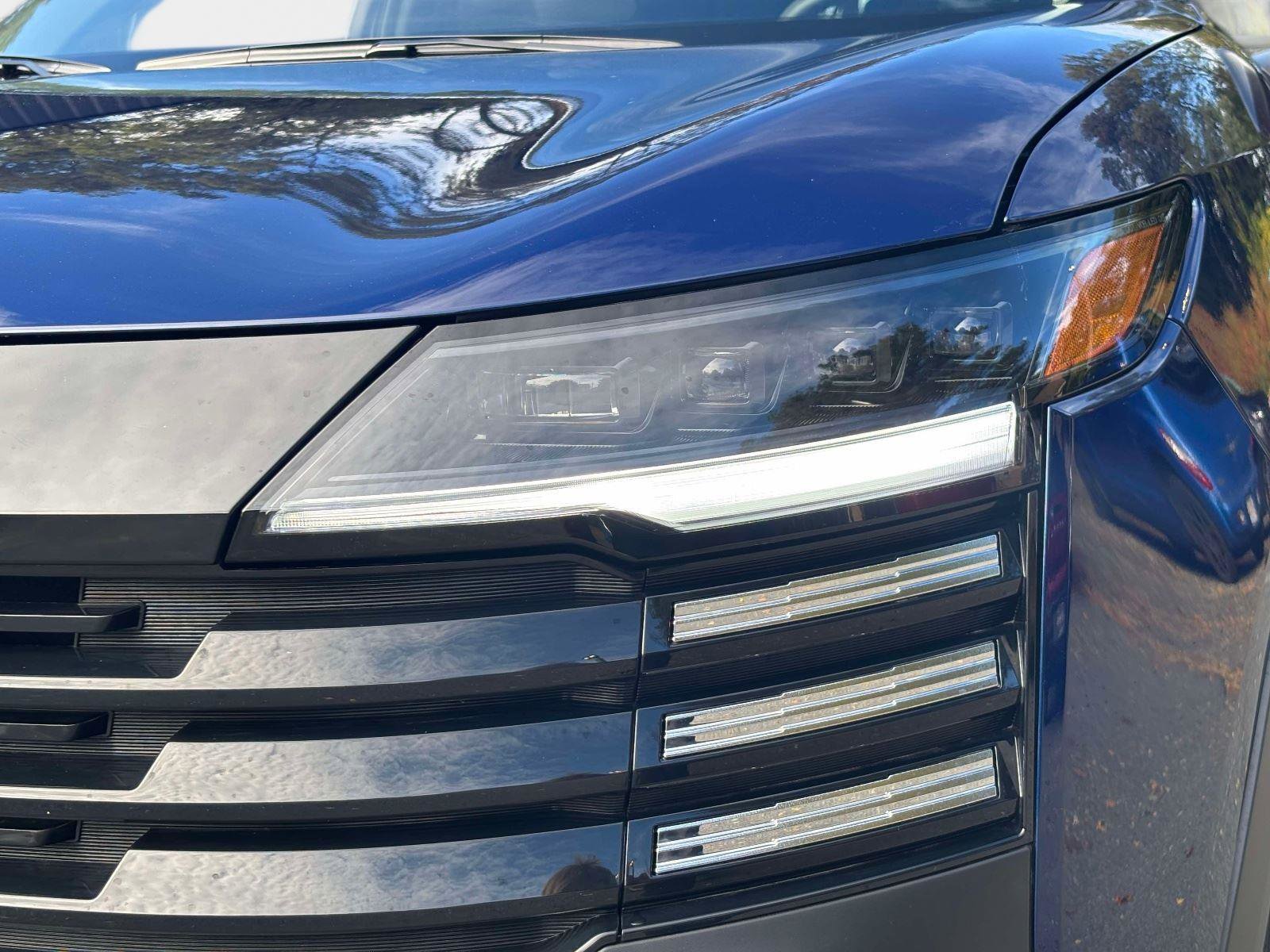 Used 2025 Nissan Kicks SV image 10