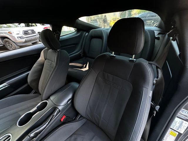 Used 2018 Ford Mustang Coupe image 12
