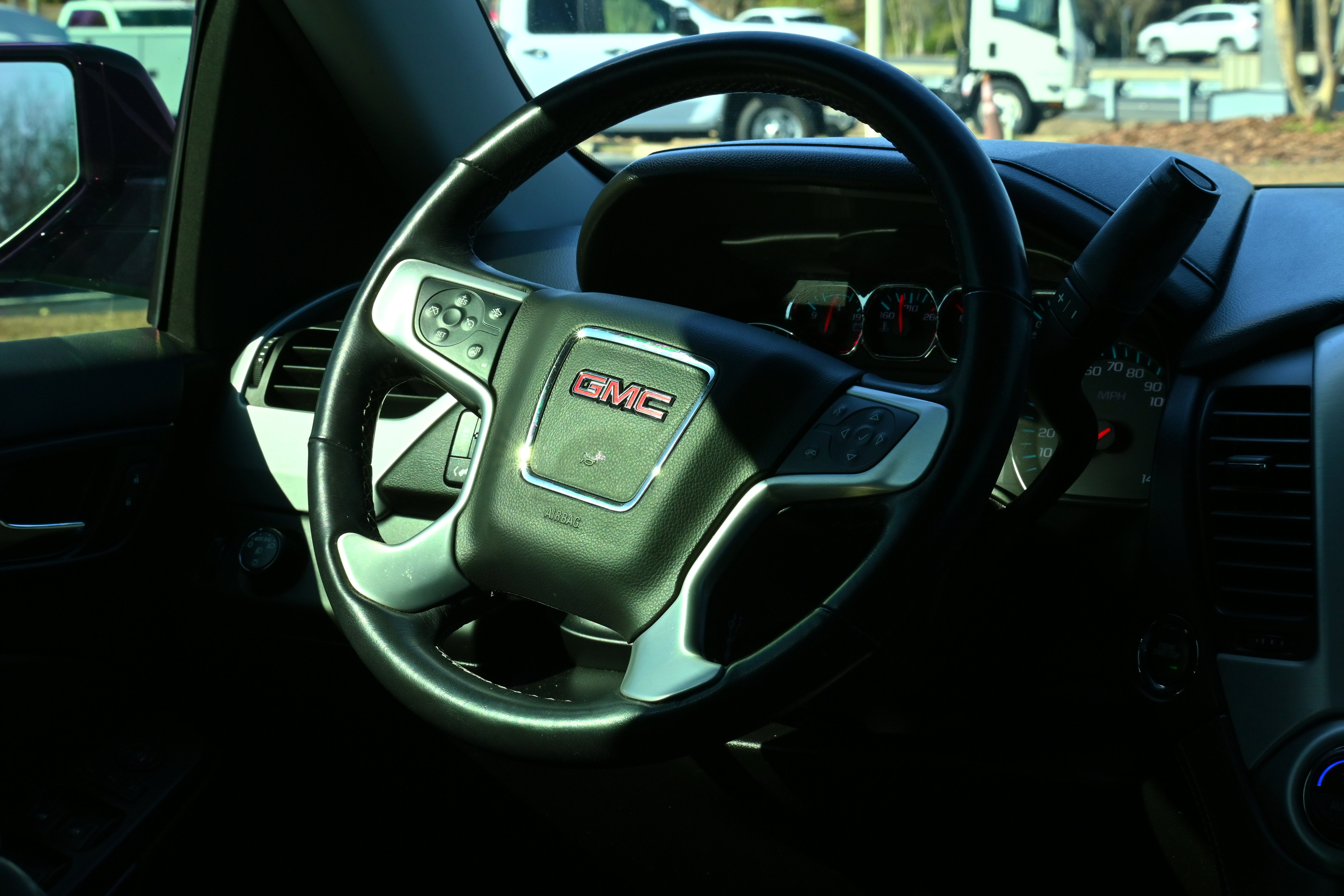 Used 2019 GMC Yukon SLT w/ Open Road Package image 21