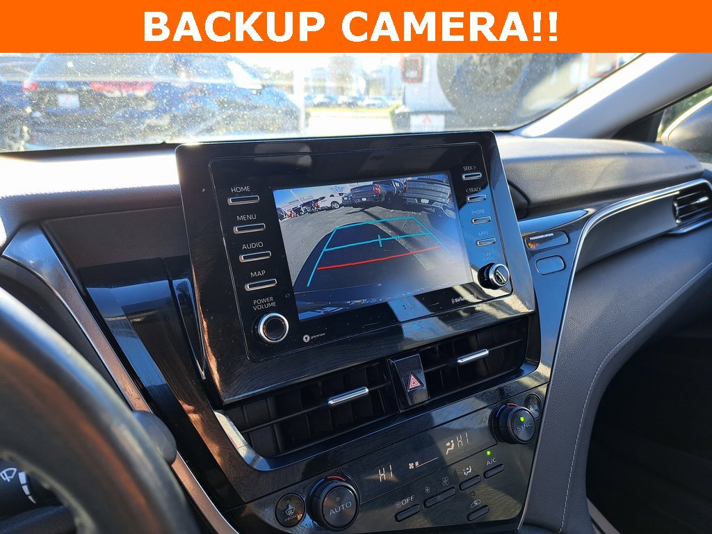 Used 2023 Toyota Camry SE image 17
