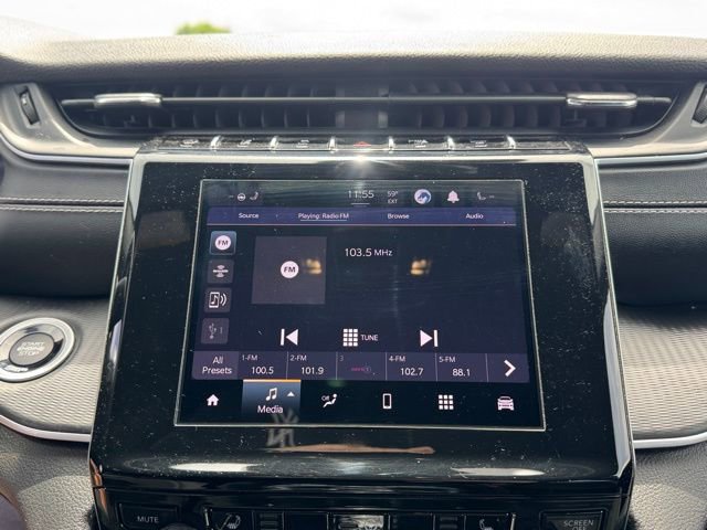 Used 2024 Jeep Grand Cherokee L Laredo image 16