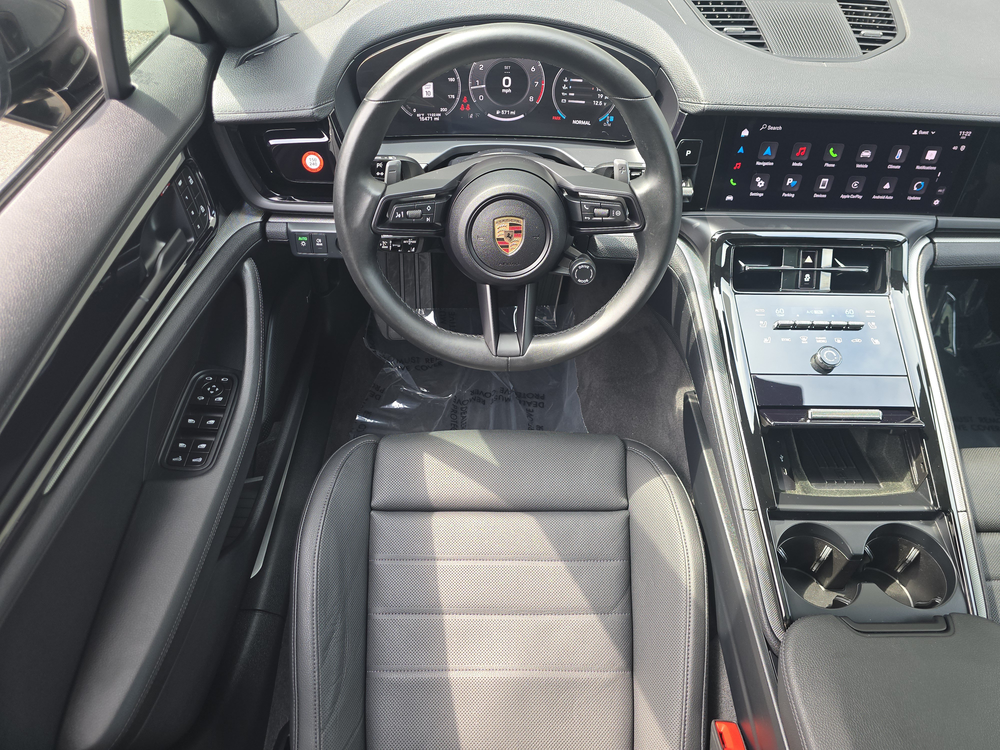 Certified 2025 Porsche Panamera 4 AWD/4WD image 25