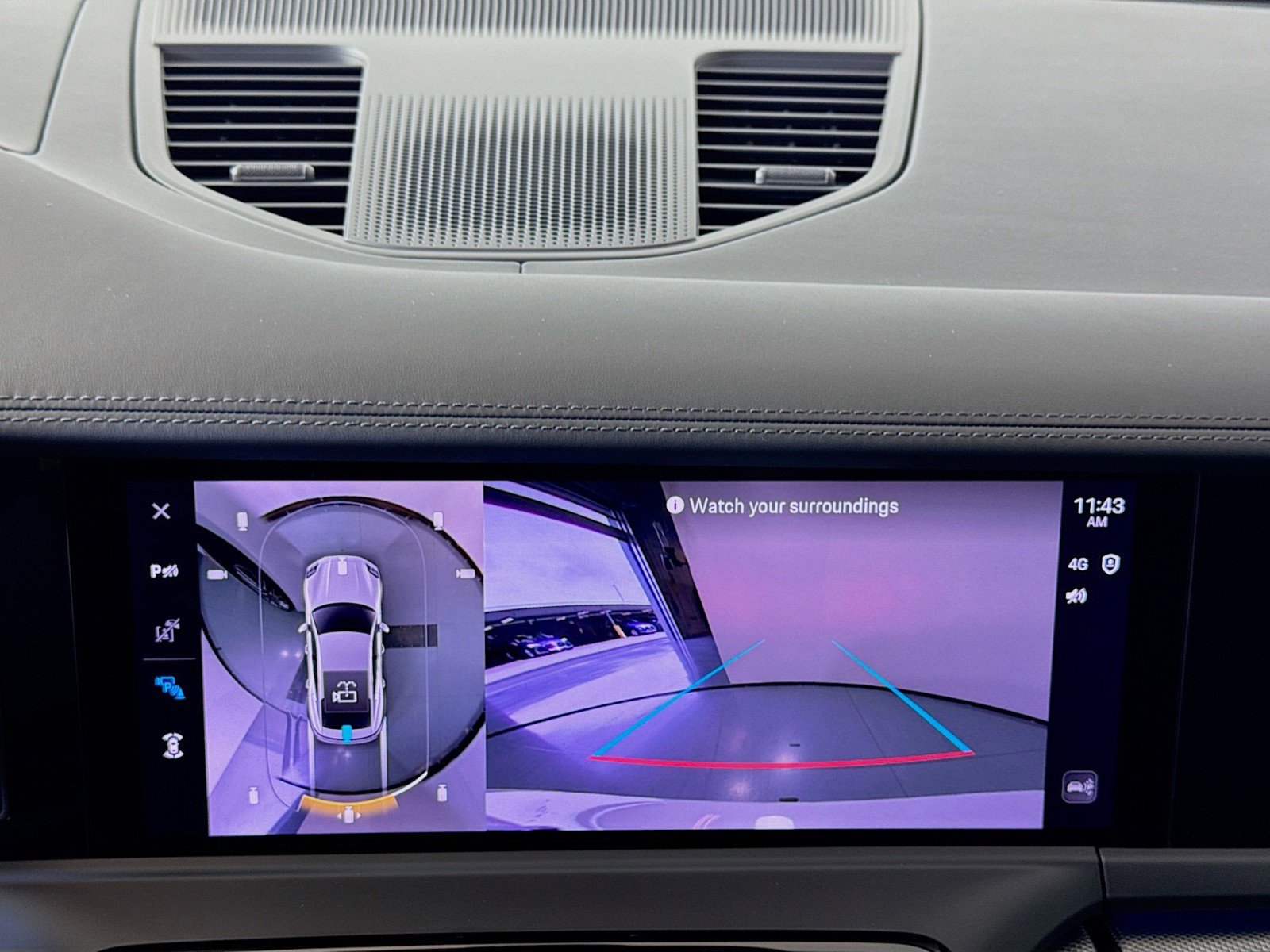 New 2025 Porsche Panamera 4 image 18