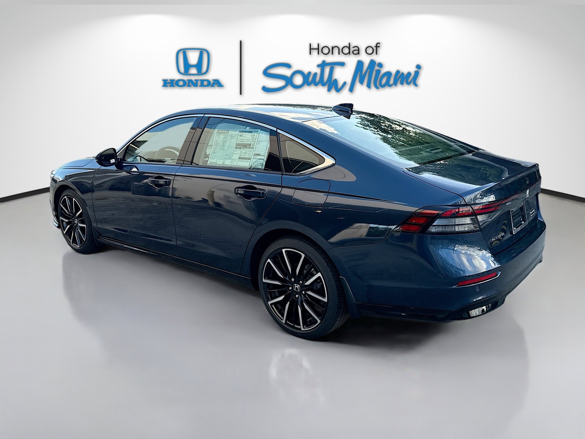 New 2025 Honda Accord Touring image 4