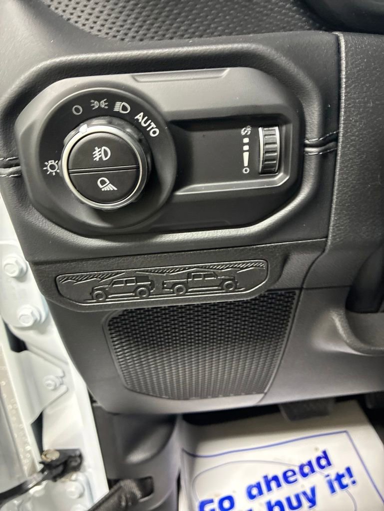 New 2026 Jeep Gladiator Rubicon AWD/4WD image 13