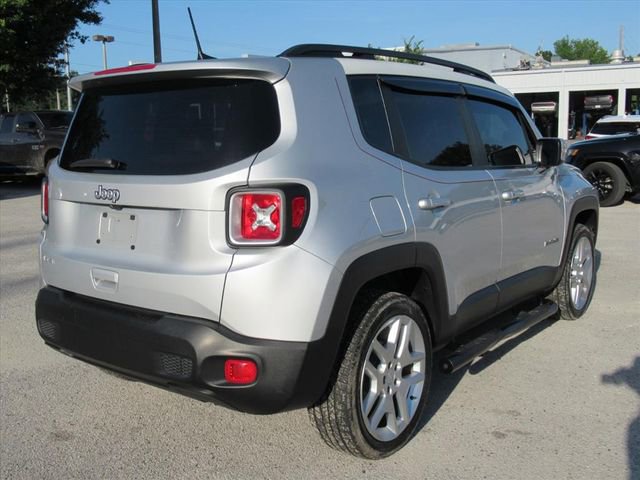 Used 2021 Jeep Renegade Latitude AWD/4WD image 4