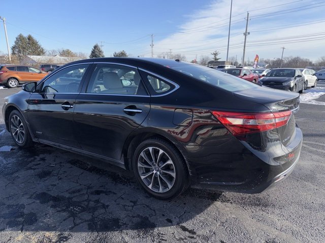 Used 2018 Toyota Avalon XLE Premium image 5