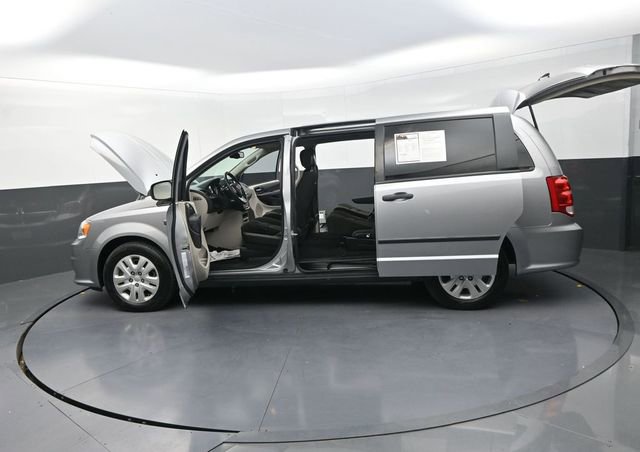 Used 2015 Dodge Grand Caravan American Value Package w/ UConnect Hands-Free Group image 30