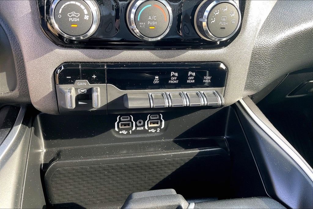 Used 2025 RAM 1500 Tradesman AWD/4WD image 32