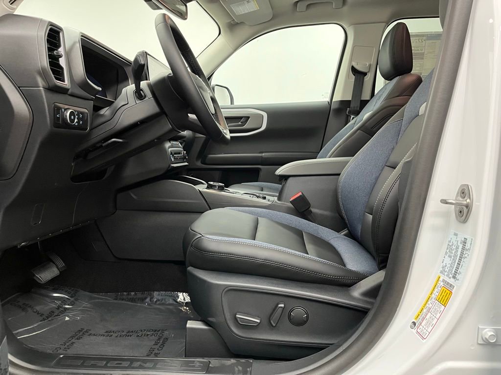 New 2025 Ford Bronco Sport Outer Banks w/ Outer Banks Tech Package+ image 18