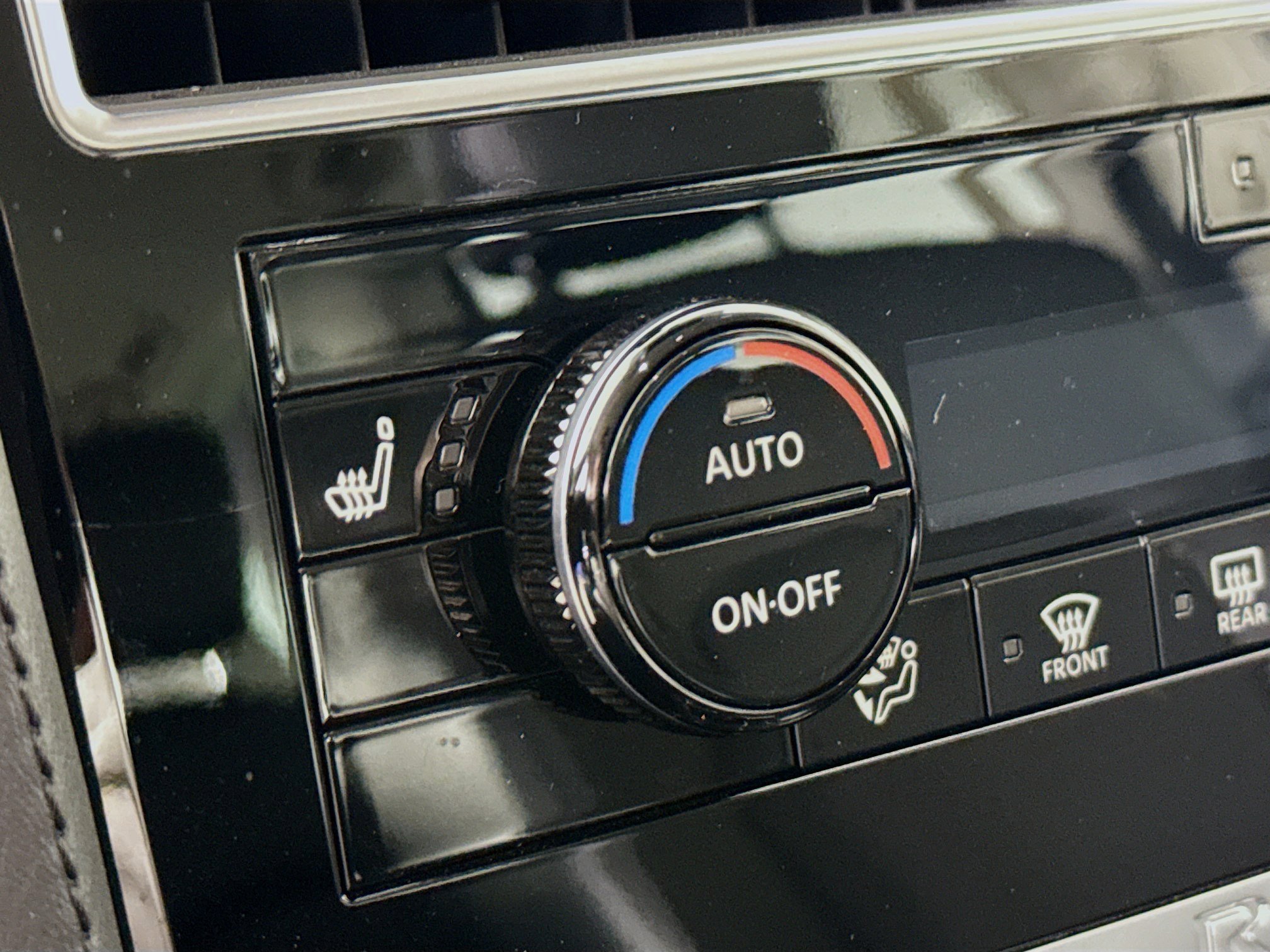 Used 2023 Nissan Armada SV w/ Cargo Package image 25