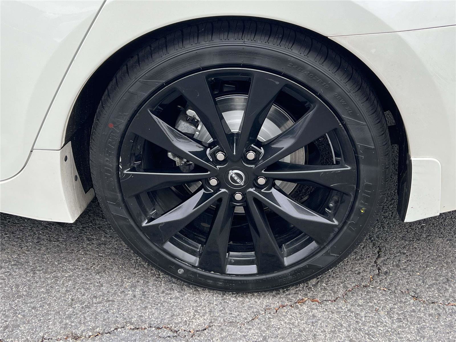 Used 2023 Nissan Maxima SR w/ Sport Mat Group image 12