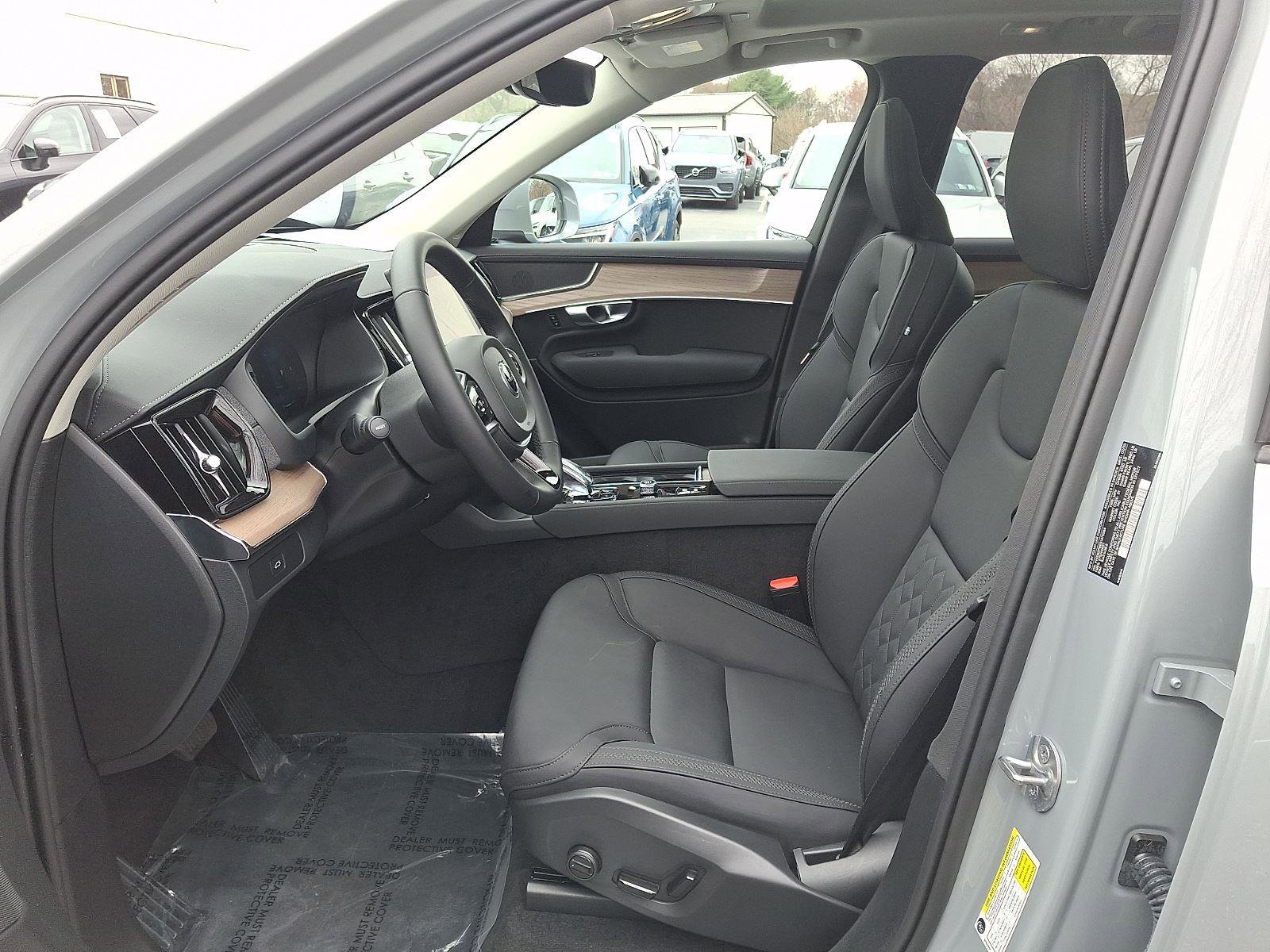 Certified 2025 Volvo XC90 B6 Plus image 15