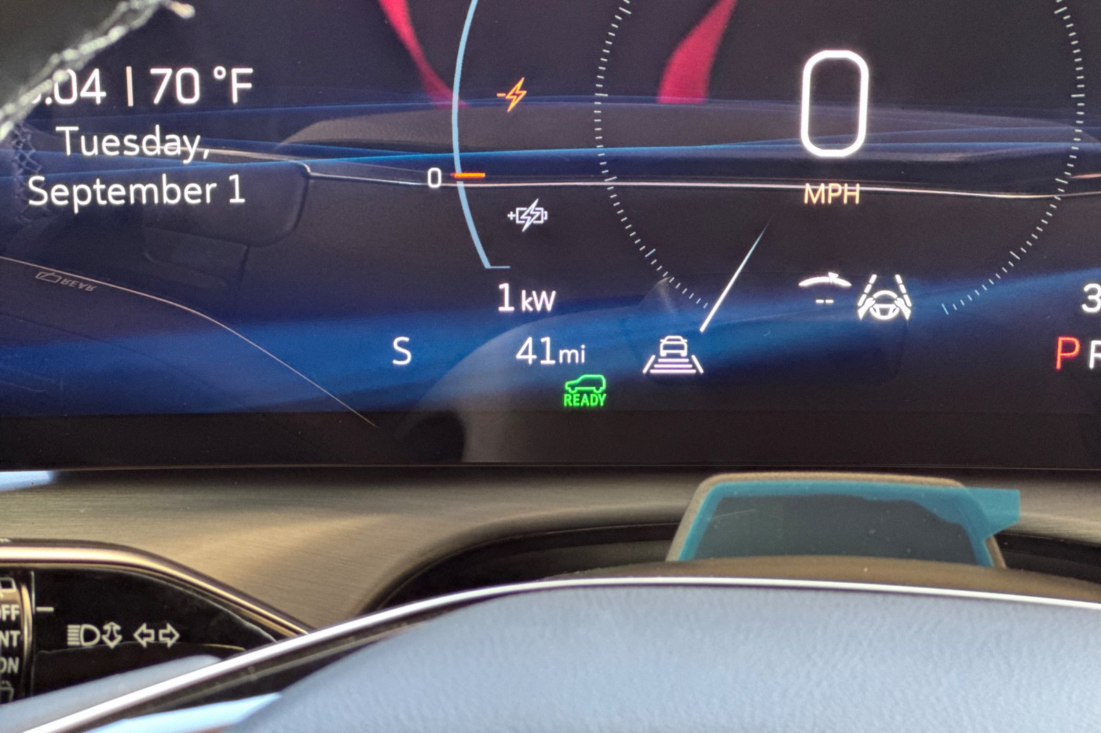 New 2027 Cadillac Vistiq Luxury w/ LPO, Floor Liner Package AWD/4WD image 28