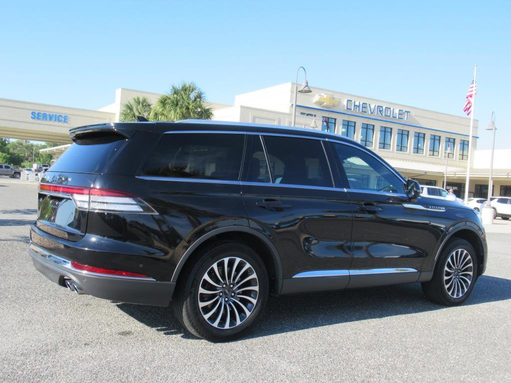 Used 2023 Lincoln Aviator Reserve w/ Equipment Group 201A AWD/4WD image 6