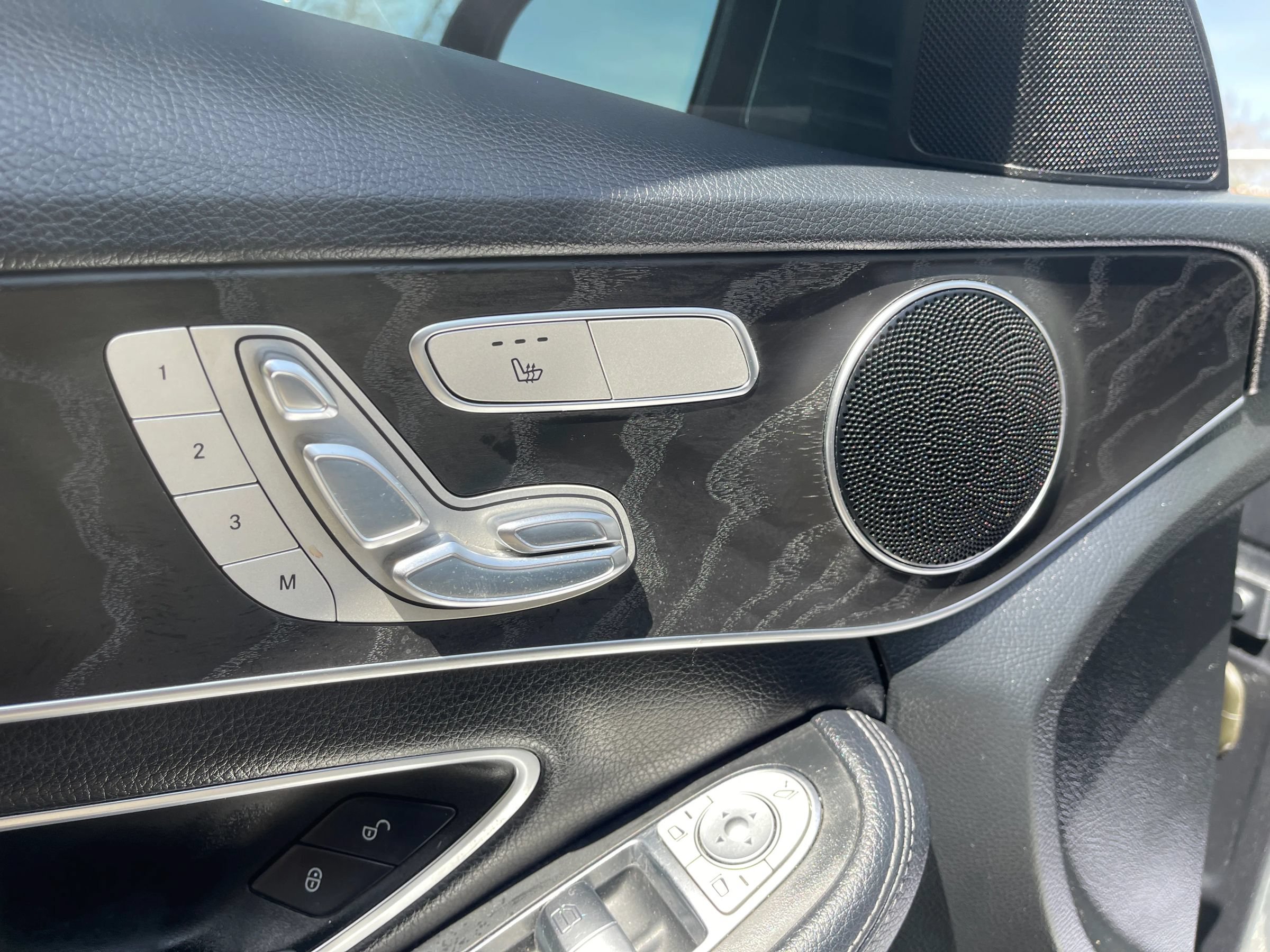 Used 2017 Mercedes-Benz C 300 4MATIC Sedan image 21