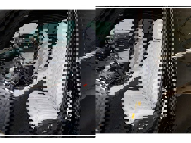 New 2026 BMW X5 xDrive50e w/ Premium Package image 75