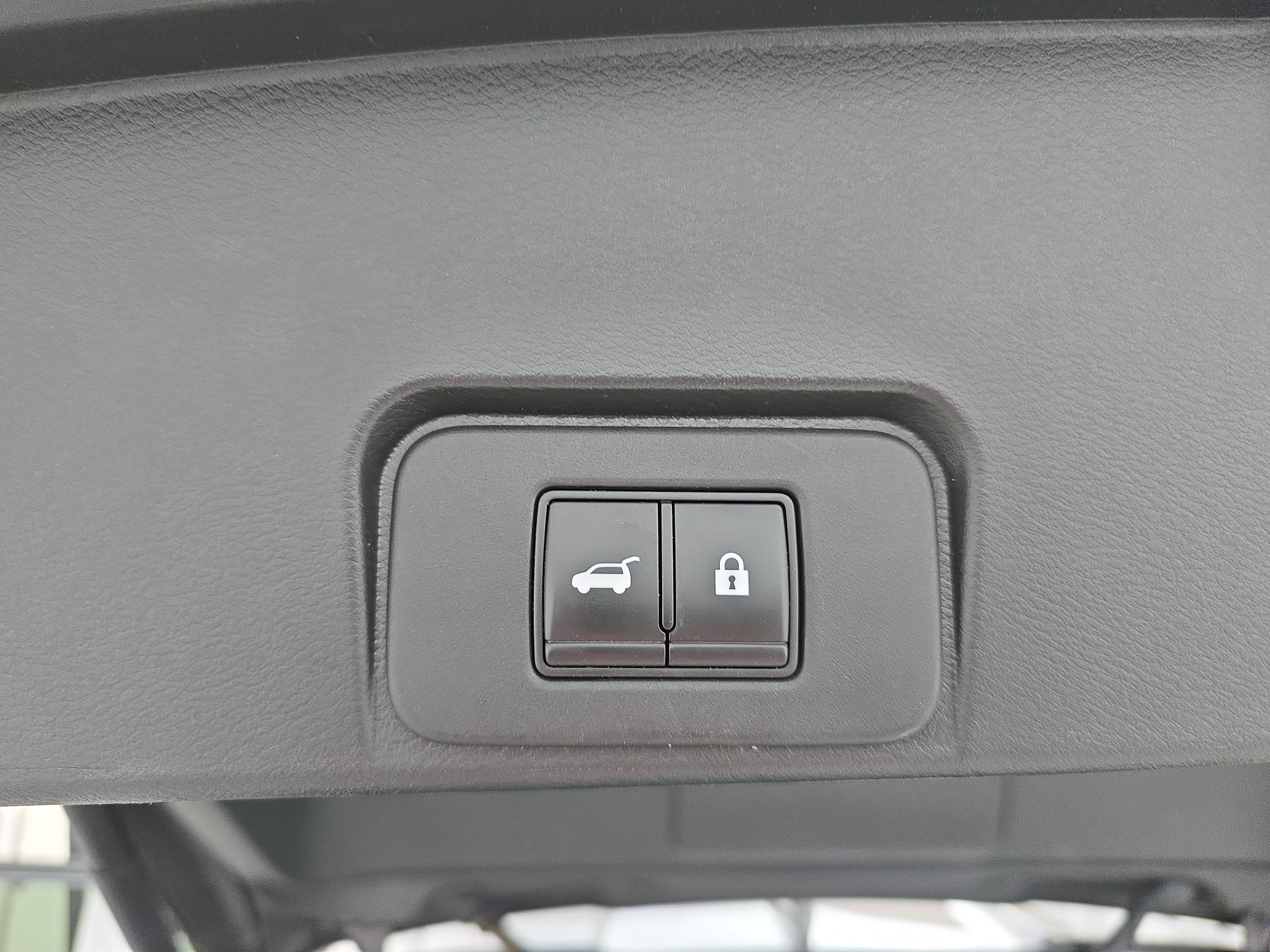 Used 2021 Nissan Rogue SV w/ Premium Package FWD image 13