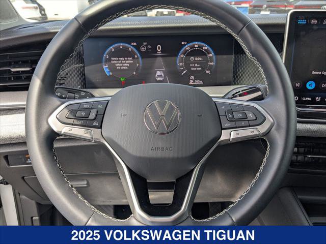 Used 2025 Volkswagen Tiguan S image 13