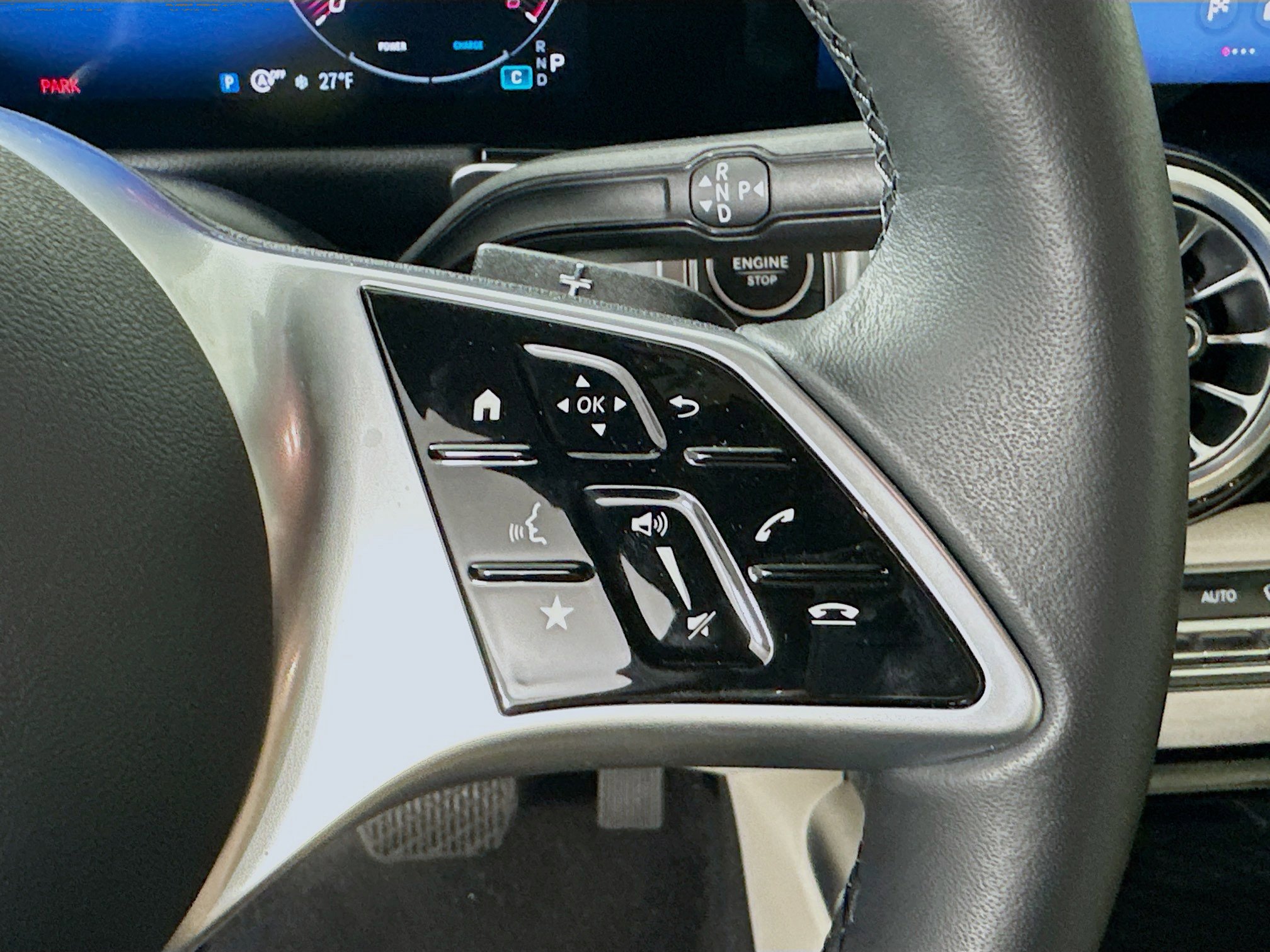 Certified 2025 Mercedes-Benz GLB 250 4MATIC image 13