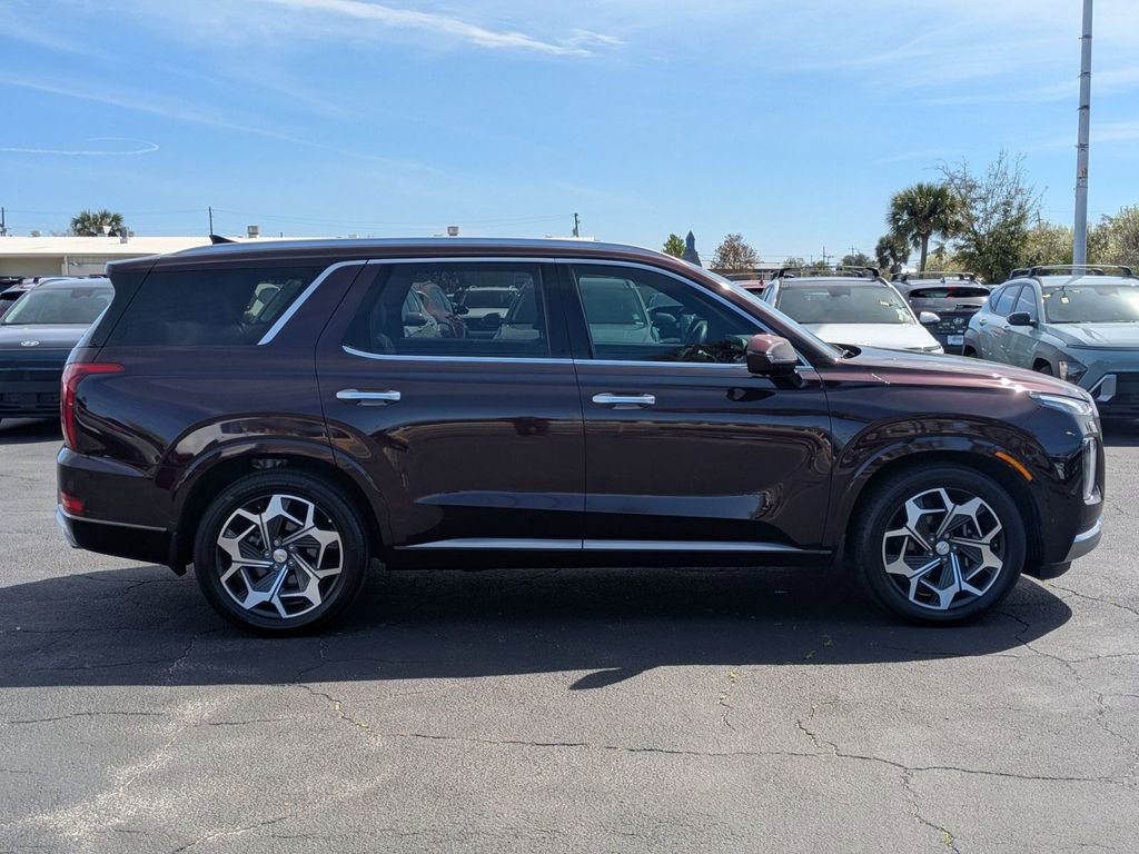 Used 2022 Hyundai Palisade Calligraphy w/ Winter Package image 4