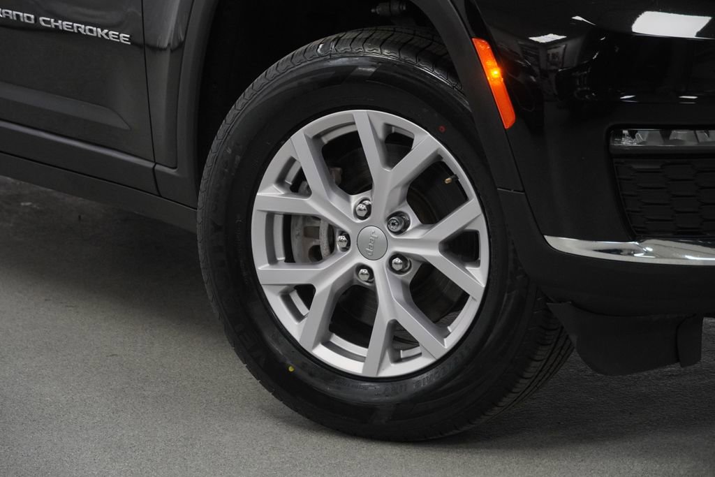 Used 2022 Jeep Grand Cherokee L Limited image 6