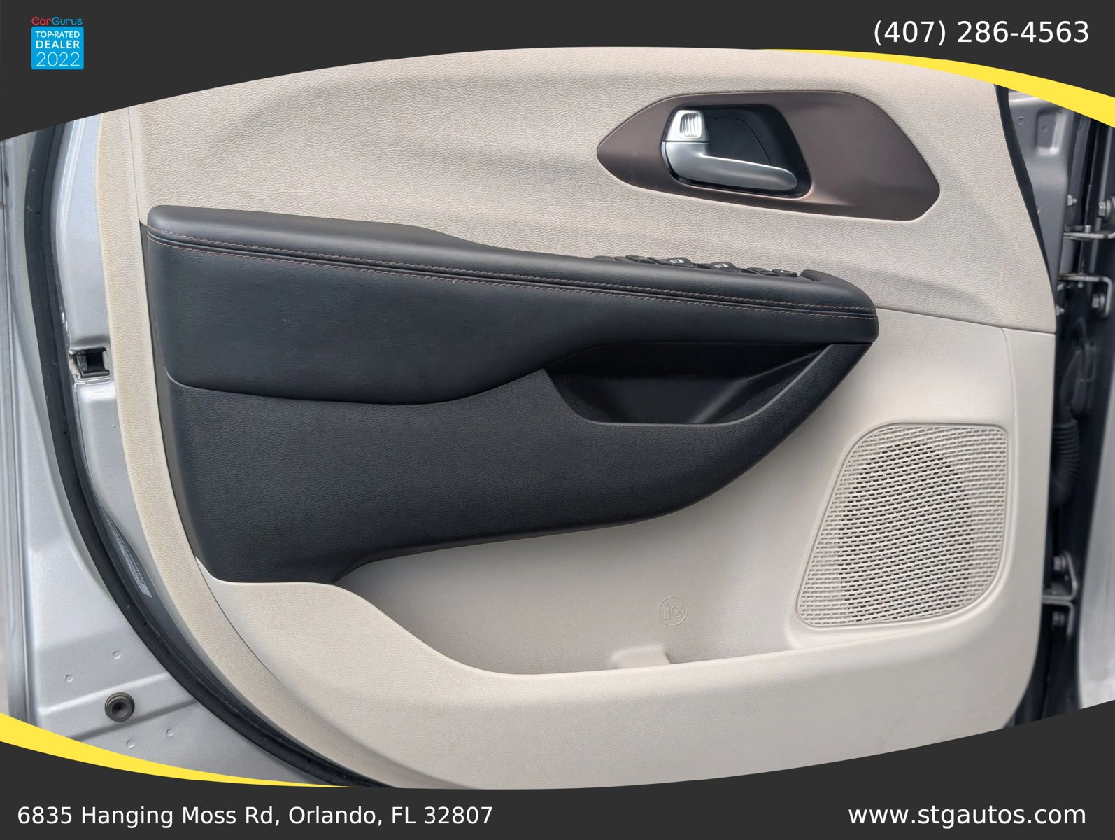 Used 2017 Chrysler Pacifica Touring-L Plus w/ Advanced Safetytec Group FWD image 11