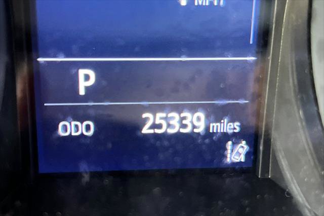 Certified 2021 Toyota C-HR LE FWD image 27