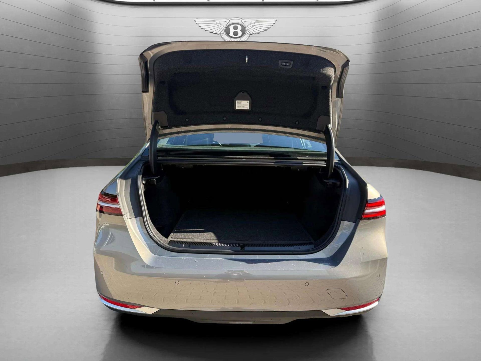 Used 2024 BMW 530i xDrive w/ Premium Package image 26