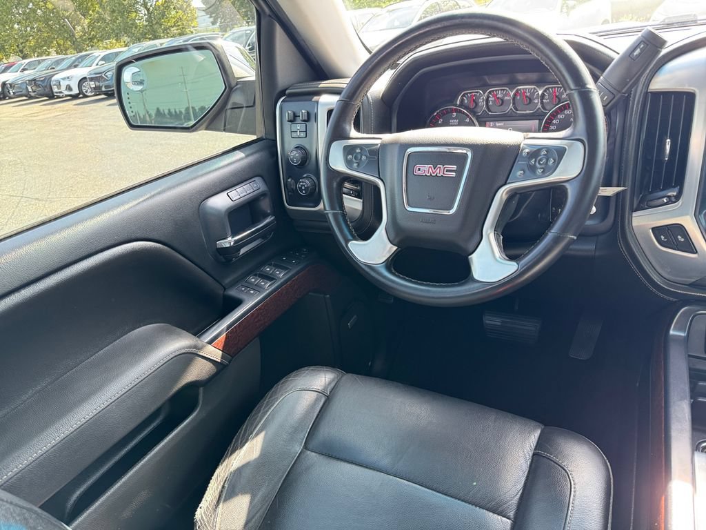 Used 2015 GMC Sierra 1500 SLT w/ SLT Crew Cab Value Package AWD/4WD image 33