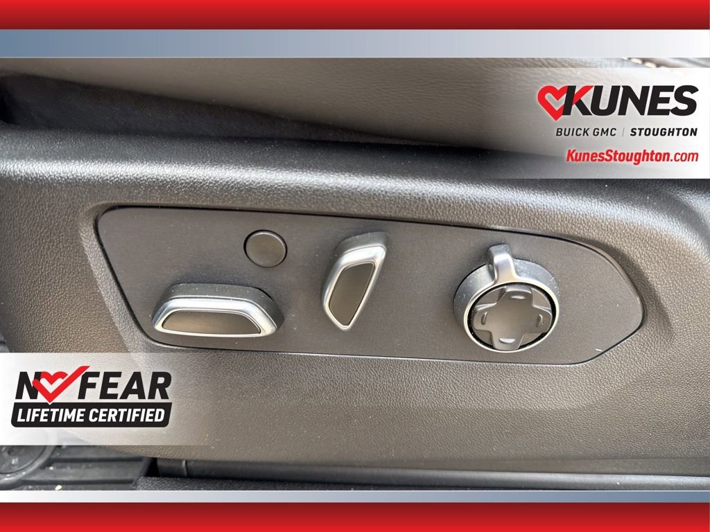 Used 2024 Cadillac Escalade ESV Sport Platinum w/ LPO, ONYX Package image 27