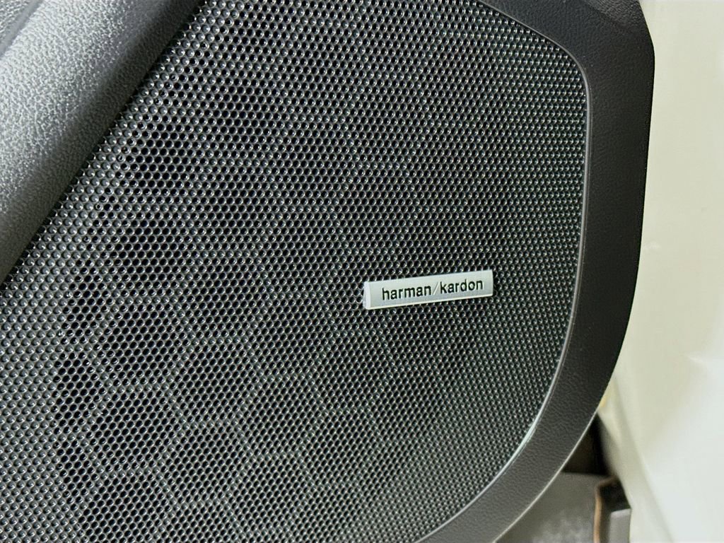 Used 2021 Subaru Ascent Limited w/ Technology Package image 21