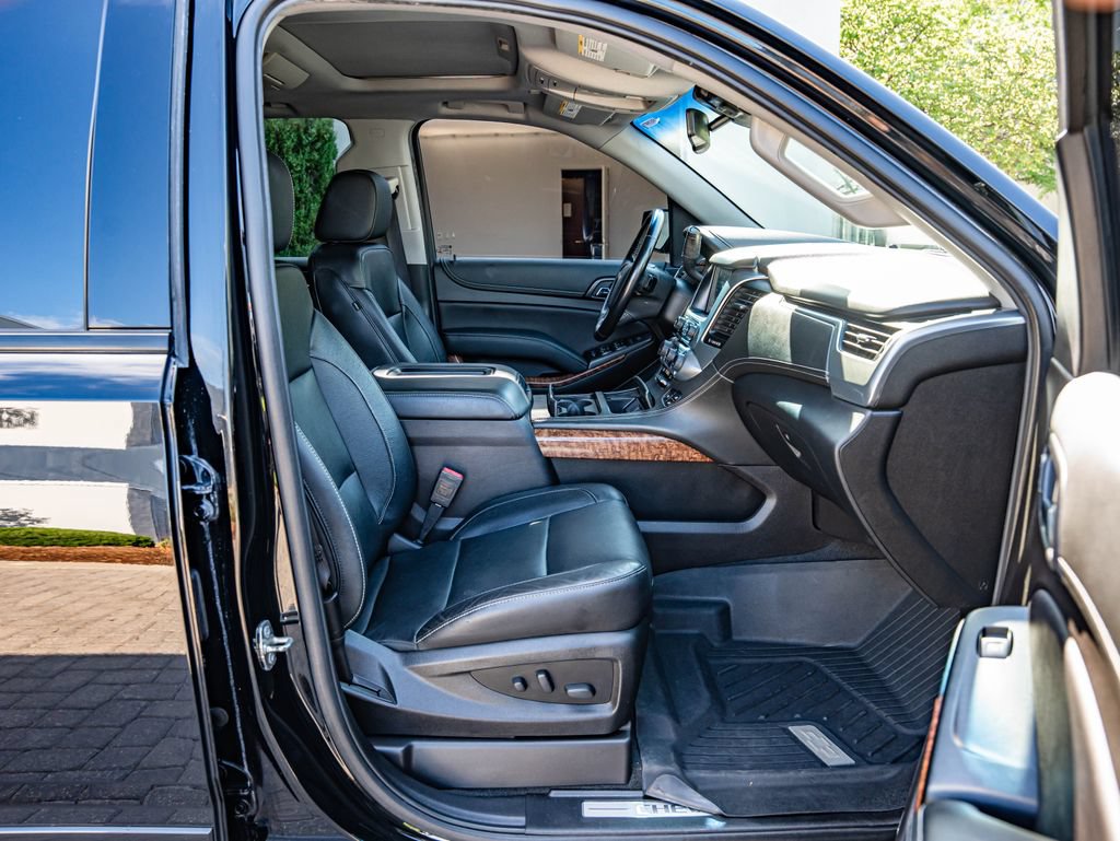 Used 2020 Chevrolet Tahoe Premier AWD/4WD image 40