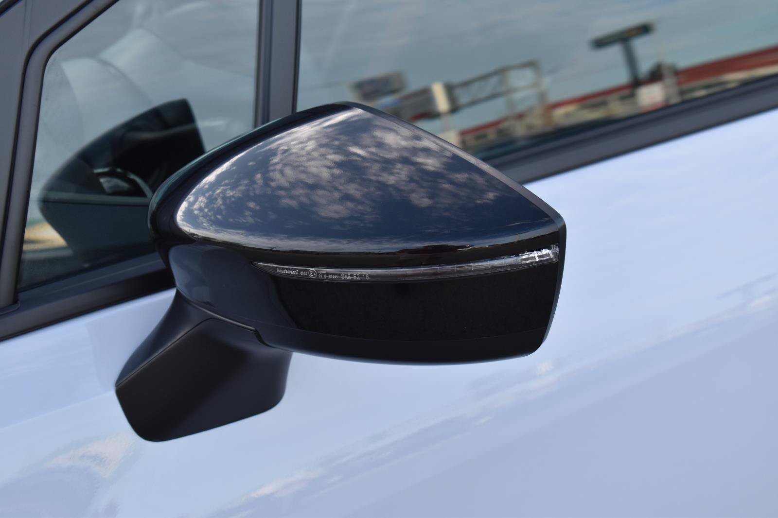 Used 2023 Nissan Versa SR w/ Trunk Package FWD image 4
