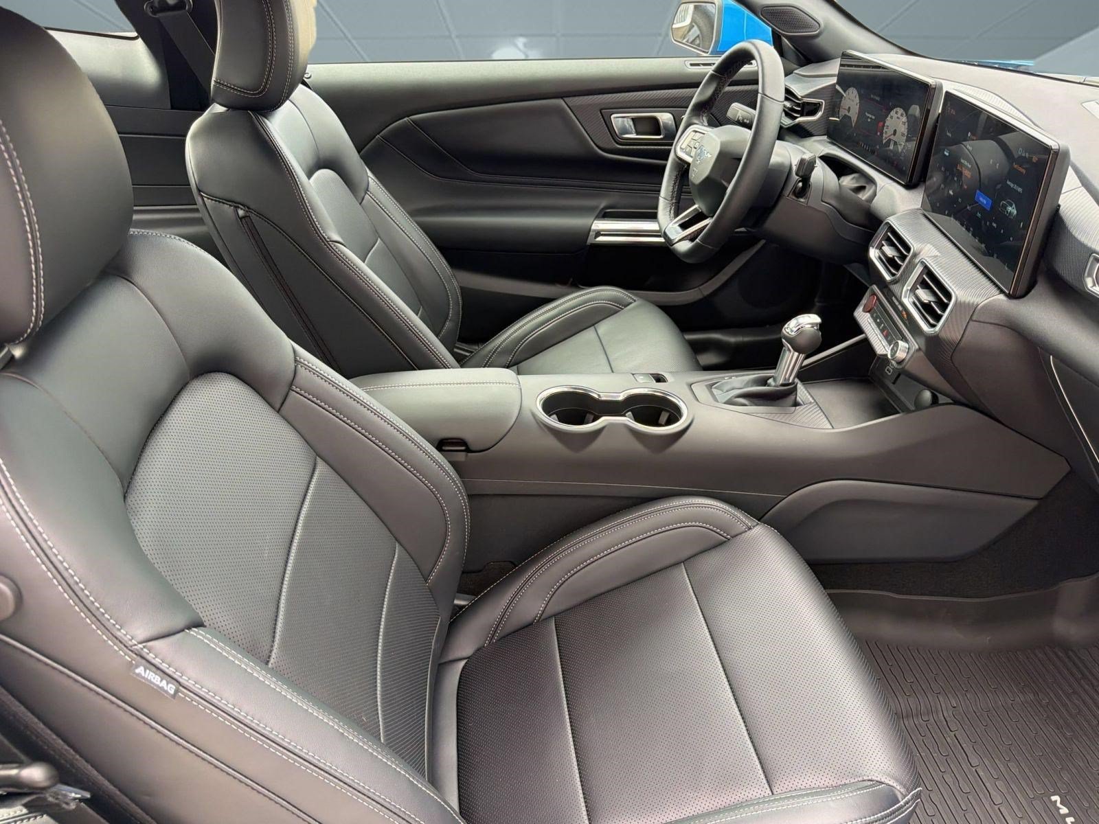 Used 2026 Ford Mustang Premium RWD image 22