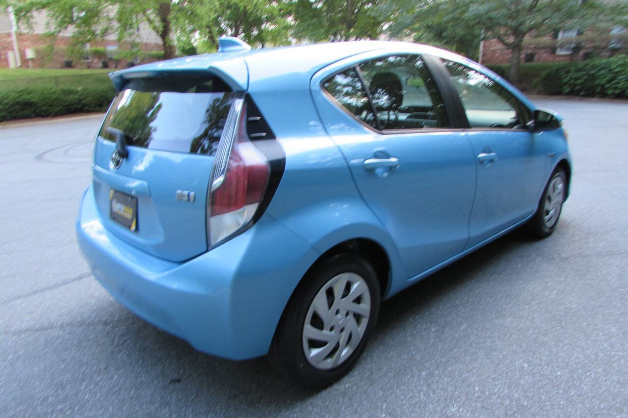 Used 2015 Toyota Prius C Two image 6