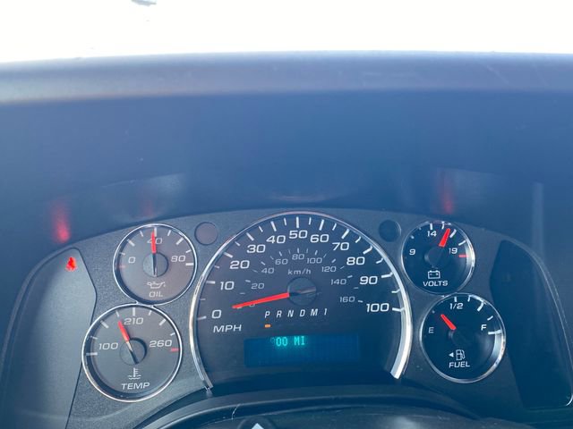 Used 2024 Chevrolet Express 2500 image 21