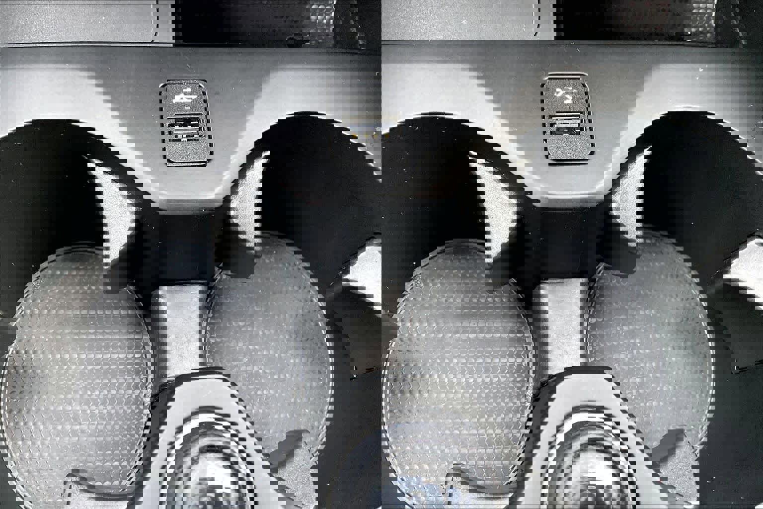 Certified 2024 BMW X6 xDrive40i w/ Premium Package image 37