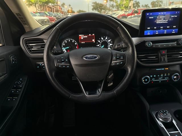 Used 2020 Ford Escape SEL image 13