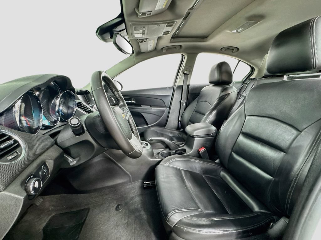 Used 2014 Chevrolet Cruze LT w/ RS Package FWD image 12