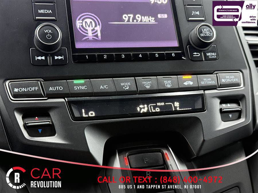 Used 2018 Honda Odyssey LX image 16