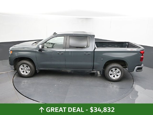 Used 2025 Chevrolet Silverado 1500 LT AWD/4WD image 44