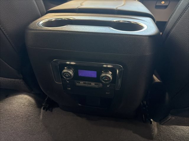Used 2026 GMC Yukon XL Denali w/ Sun & Power Step Package AWD/4WD image 46