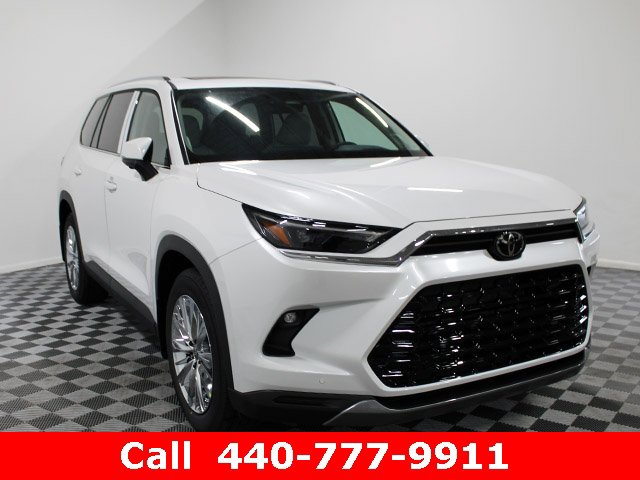 New 2026 Toyota Grand Highlander Platinum image 3