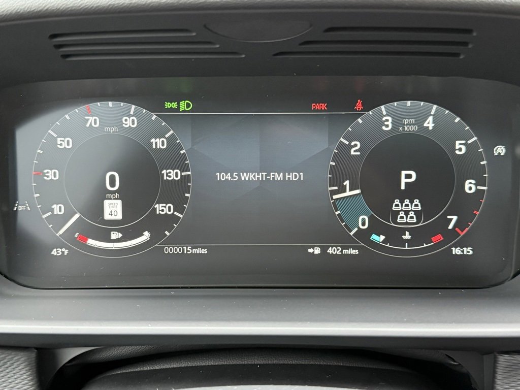 New 2026 Land Rover Discovery Limited Edition image 28